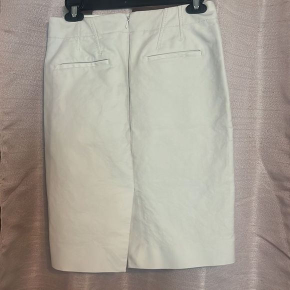 J crew pencil skirt - Picture 2 of 3